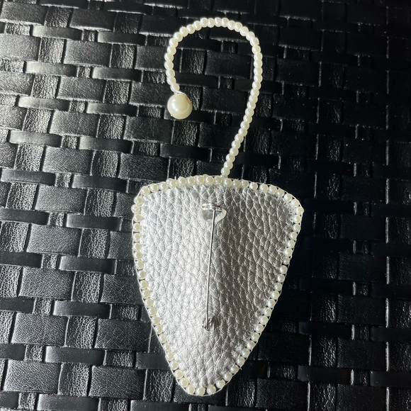 women's brooch handmade pearl umbrella - Picture 4 of 5